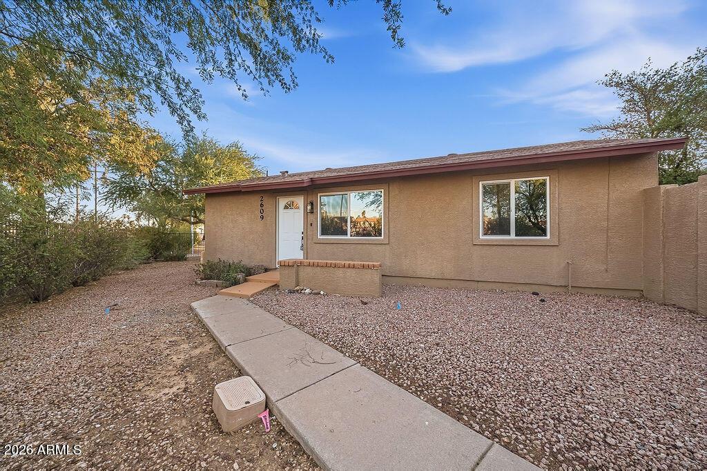 2609 E Lemon St., Tempe, AZ 85288