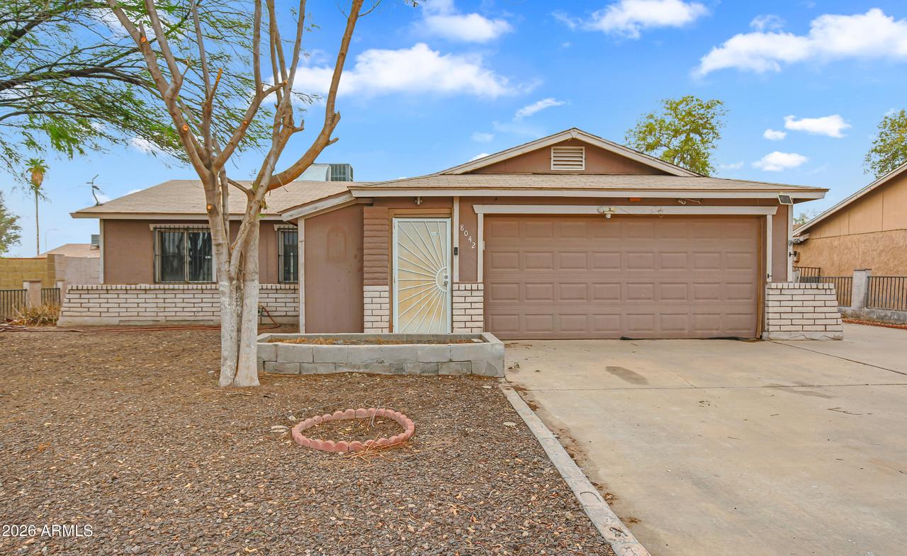 8042 W Elm St., Phoenix, AZ 85033