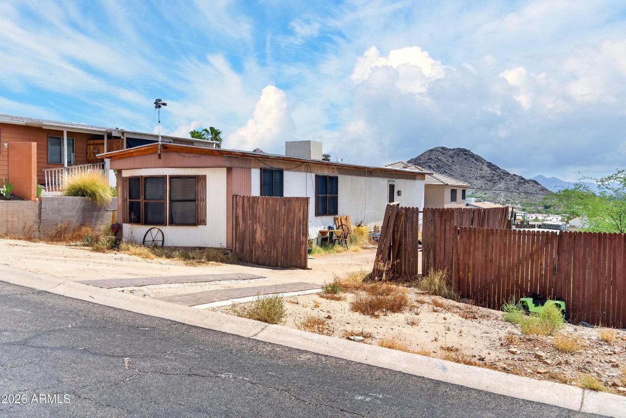 13029 N 18th Pl., Phoenix, AZ 85022