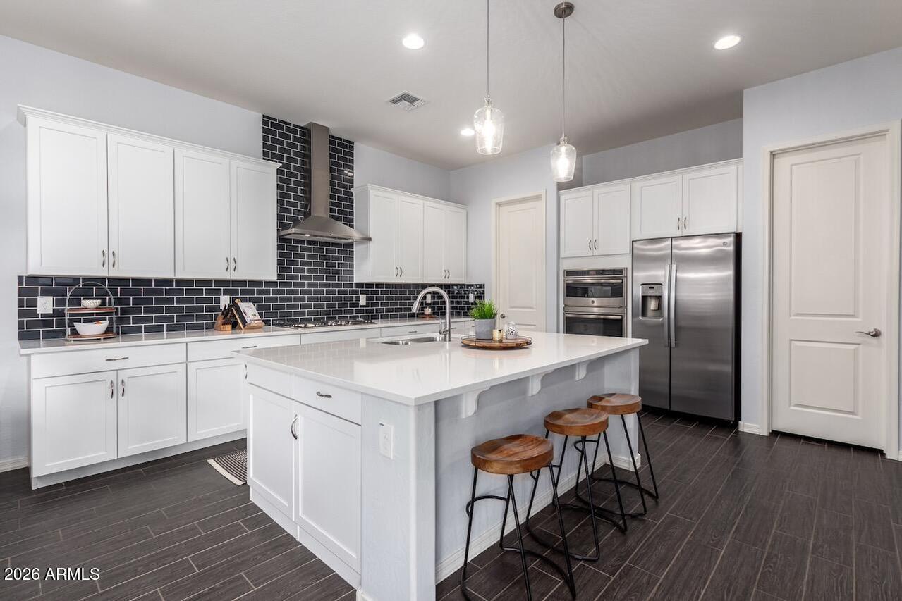 44036 N Hudson Tr., New River, AZ 85087