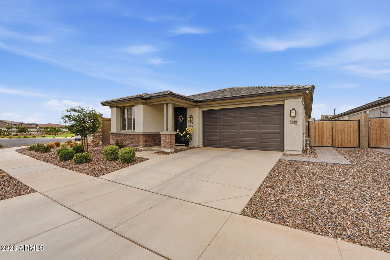1239 W Macaw Ct., Queen Creek, AZ 85140