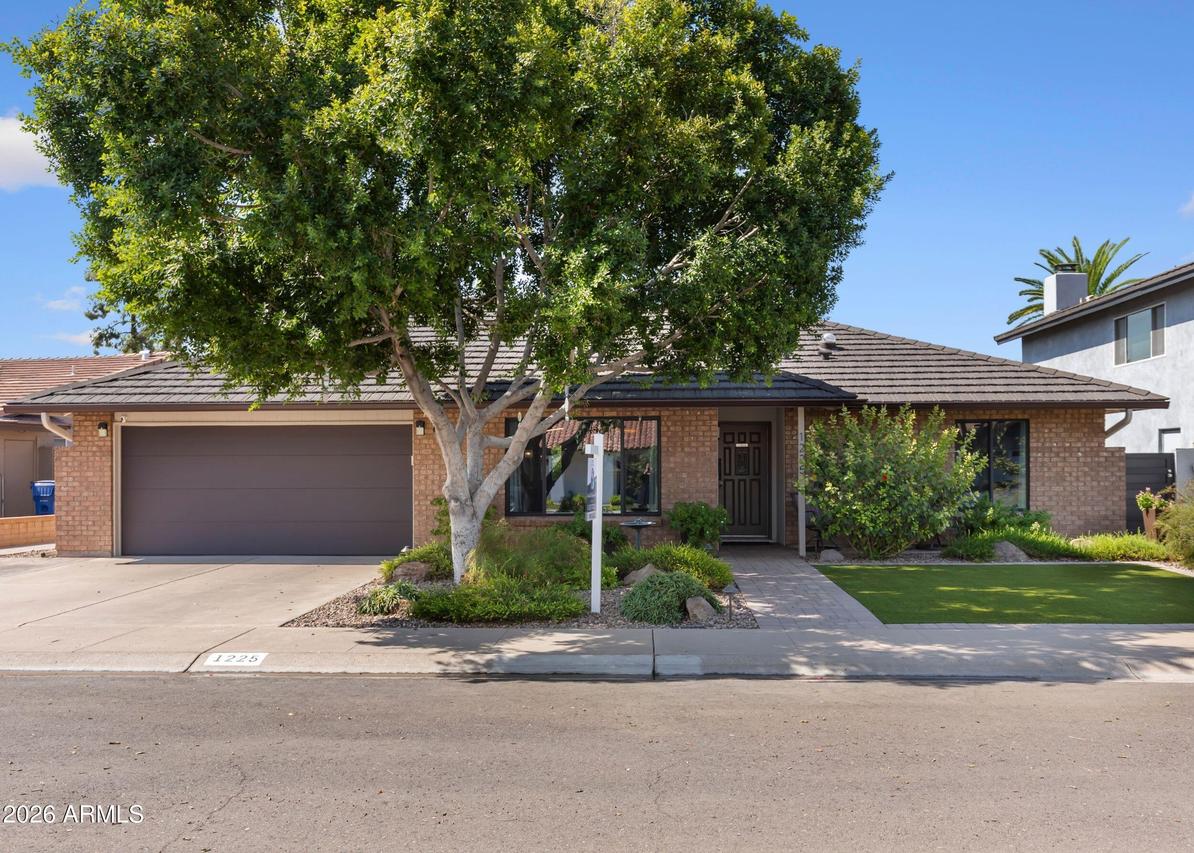 1225 E Harbor View Dr., Tempe, AZ 85283