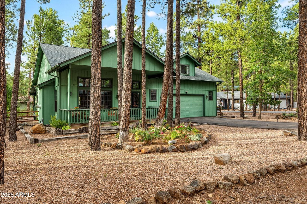 6378 Christmas Tree Cir., Pinetop, AZ 85935