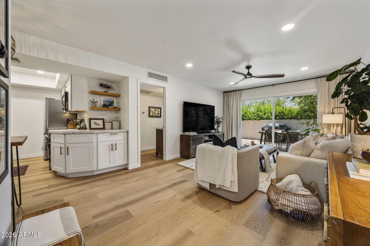 7350 N Vía Paseo Del Sur #R105, Scottsdale, AZ 85258