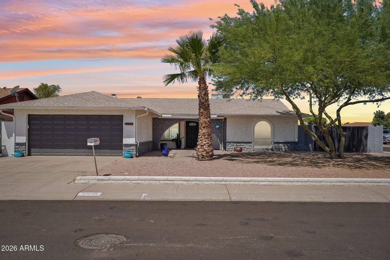 10018 N 48th Ln., Glendale, AZ 85302