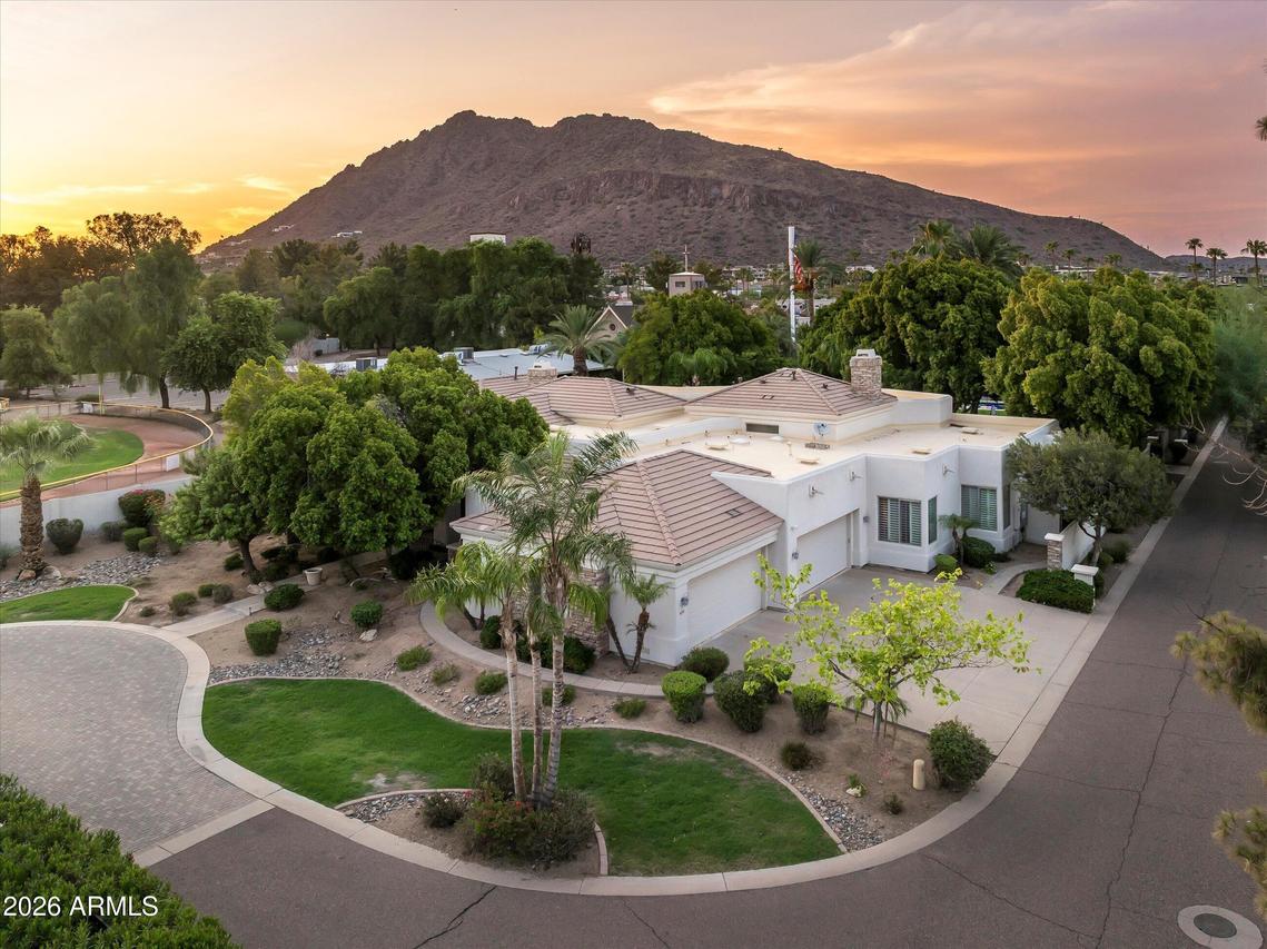 6243 E Camelback Rd., Scottsdale, AZ 85251