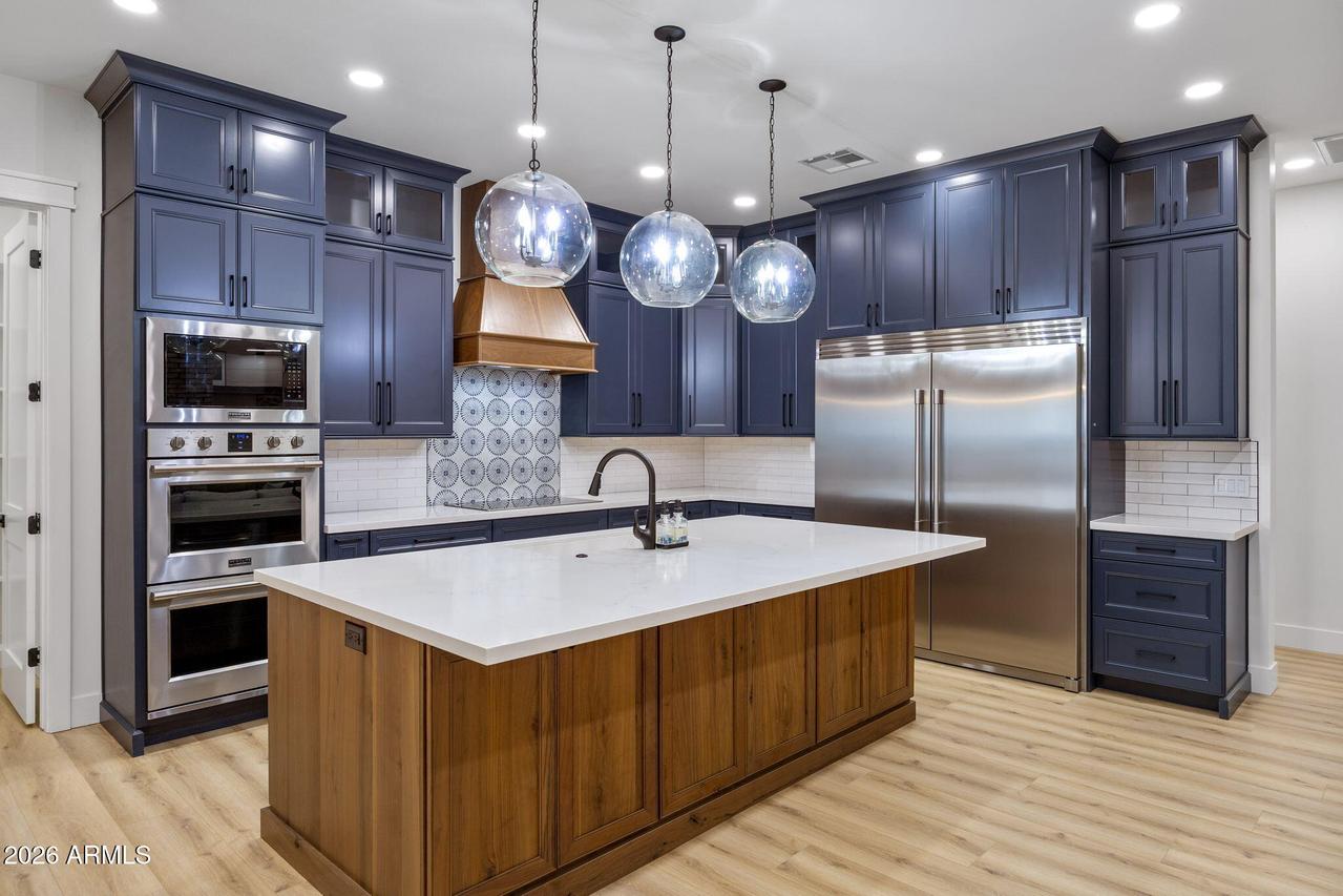 6733 Perkins Ln., Show Low, AZ 85901