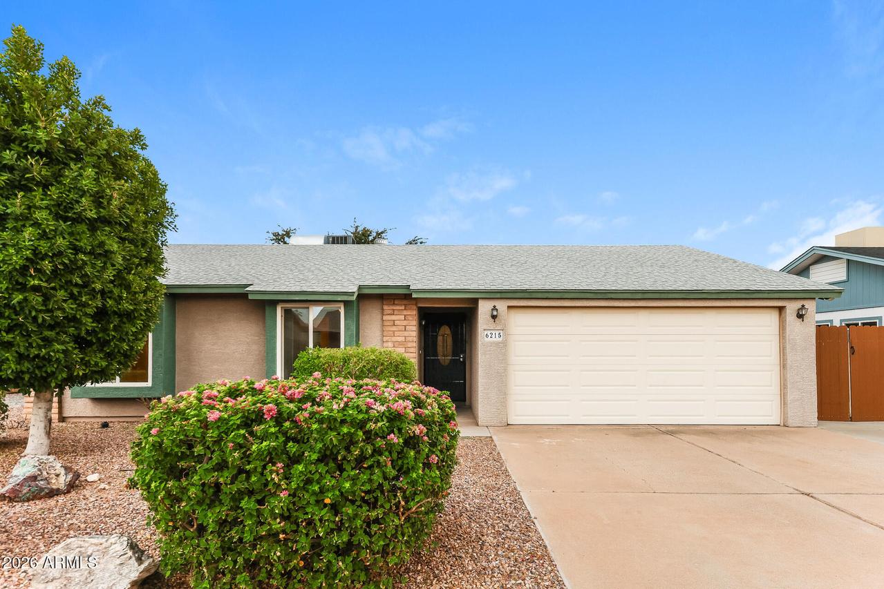 6215 W Carol Ann Way, Glendale, AZ 85306