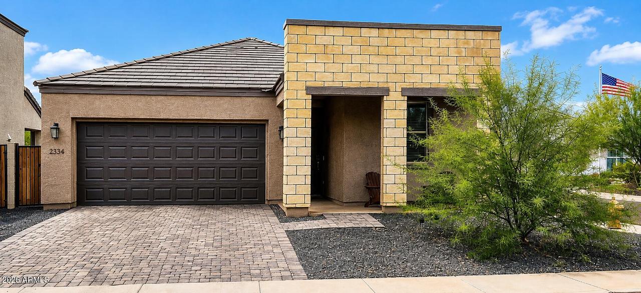 2334 E Levi Dr., Phoenix, AZ 85040
