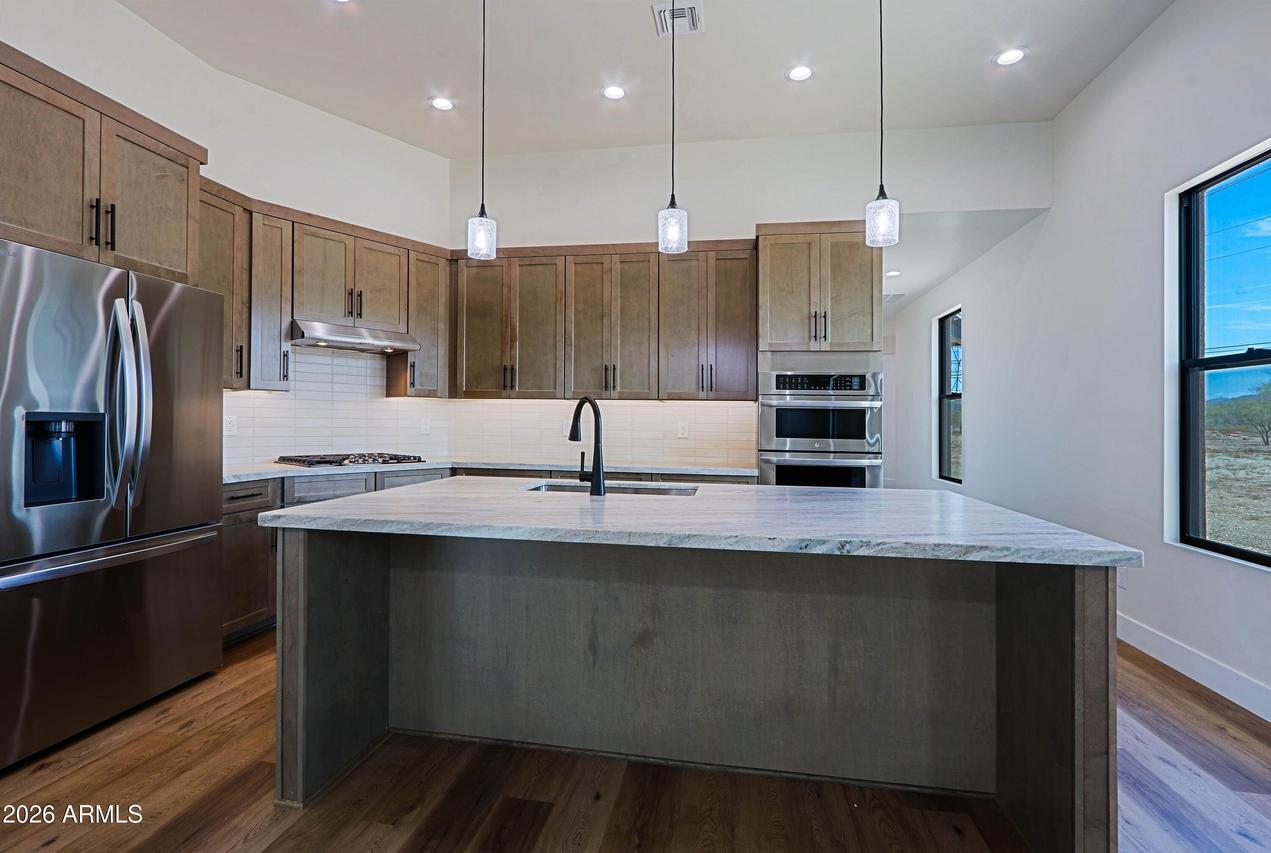 553 W Cavalry Rd., New River, AZ 85087