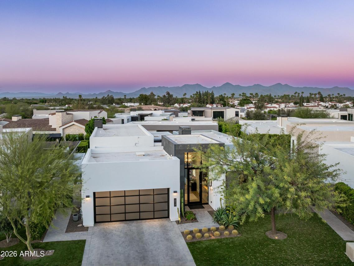 6914 E Cactus Wren Rd., Paradise Valley, AZ 85253