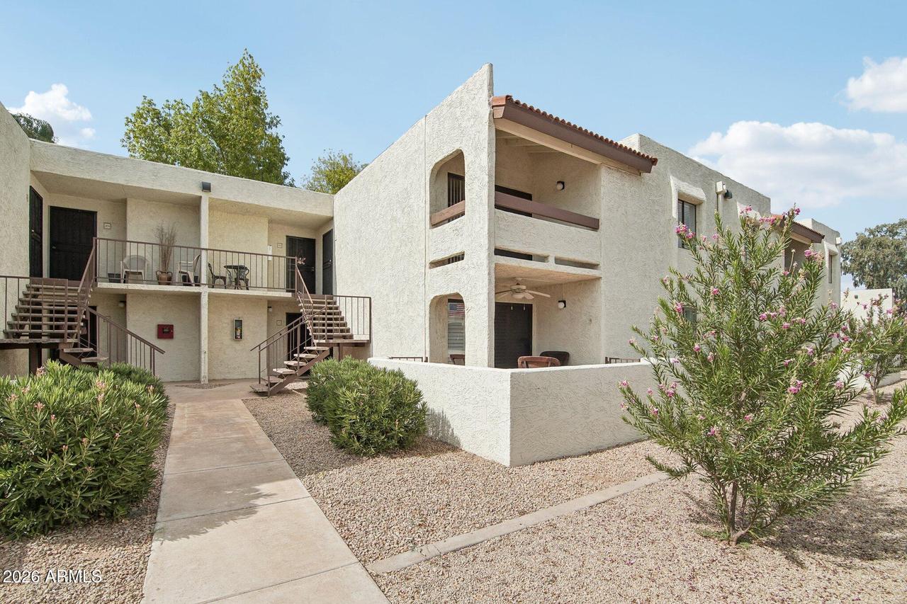 10444 N 69th St. #206, Paradise Valley, AZ 85253