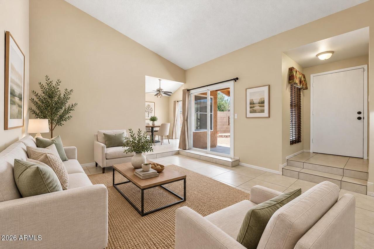 905 S Hacienda Dr., Tempe, AZ 85281