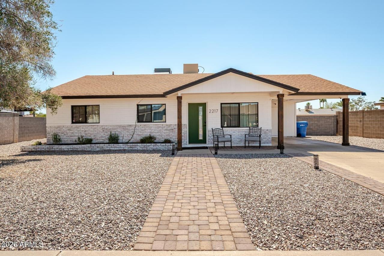 2217 W Michigan Ave., Phoenix, AZ 85023