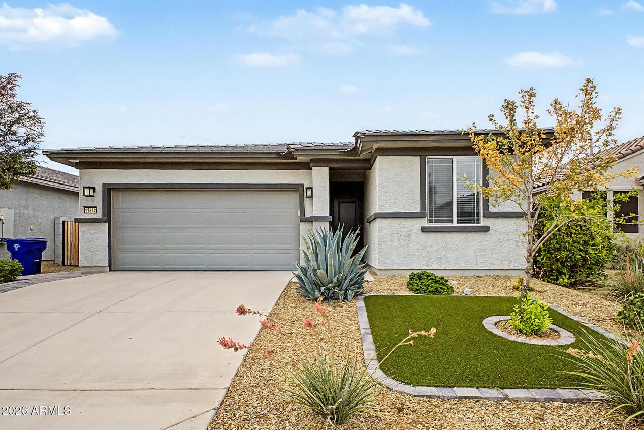 17852 W Country Club Ter., Surprise, AZ 85387