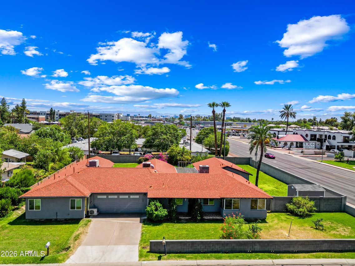 701 E Mclellan Blvd., Phoenix, AZ 85014