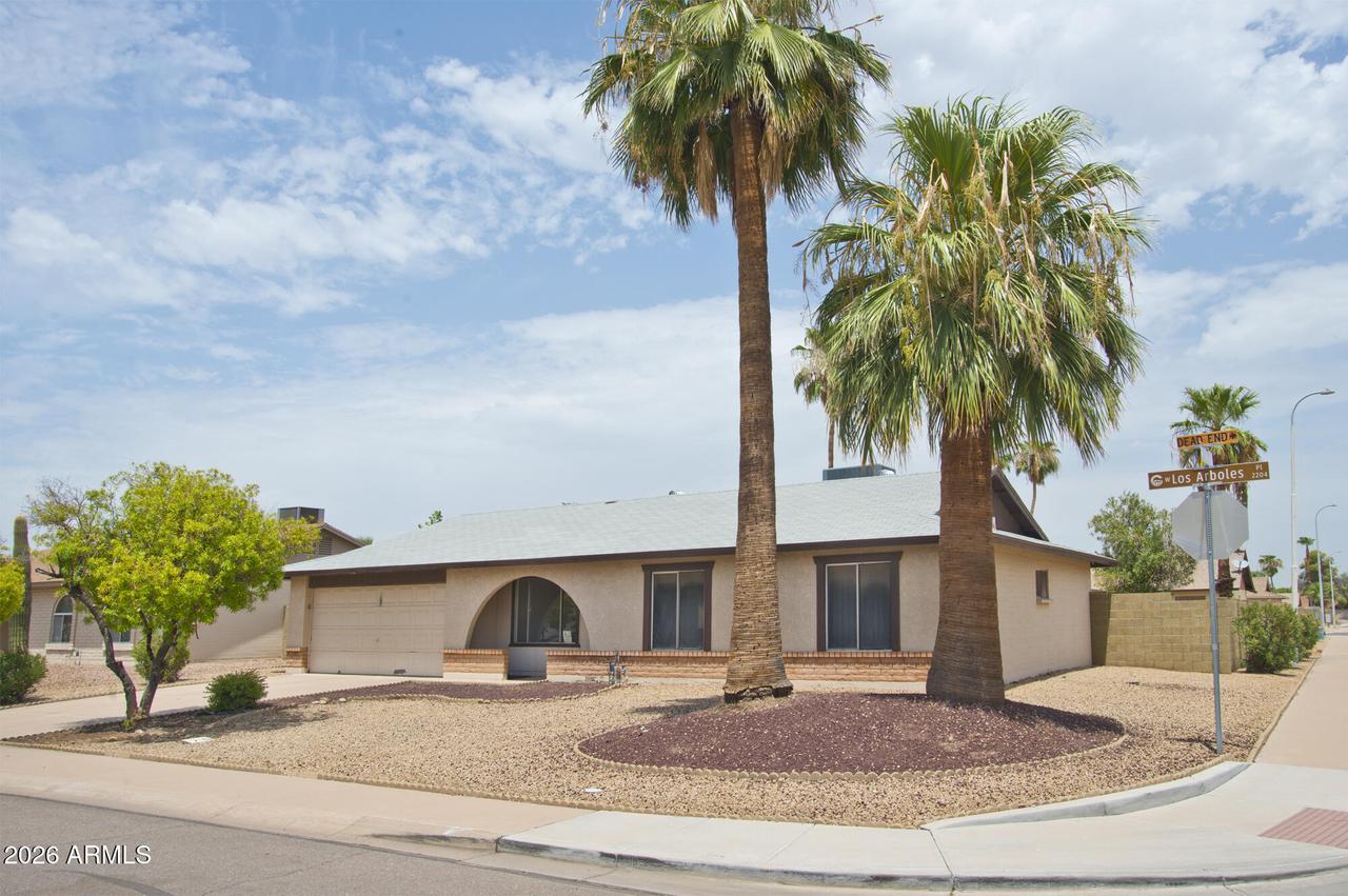 2204 W Los Arboles Pl., Chandler, AZ 85224
