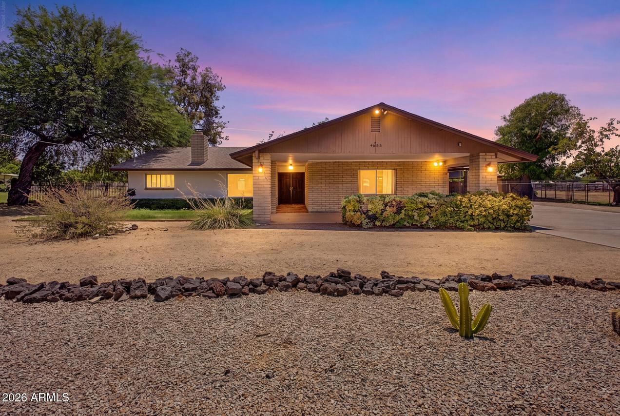 4835 W Port Au Prince Ln., Glendale, AZ 85306