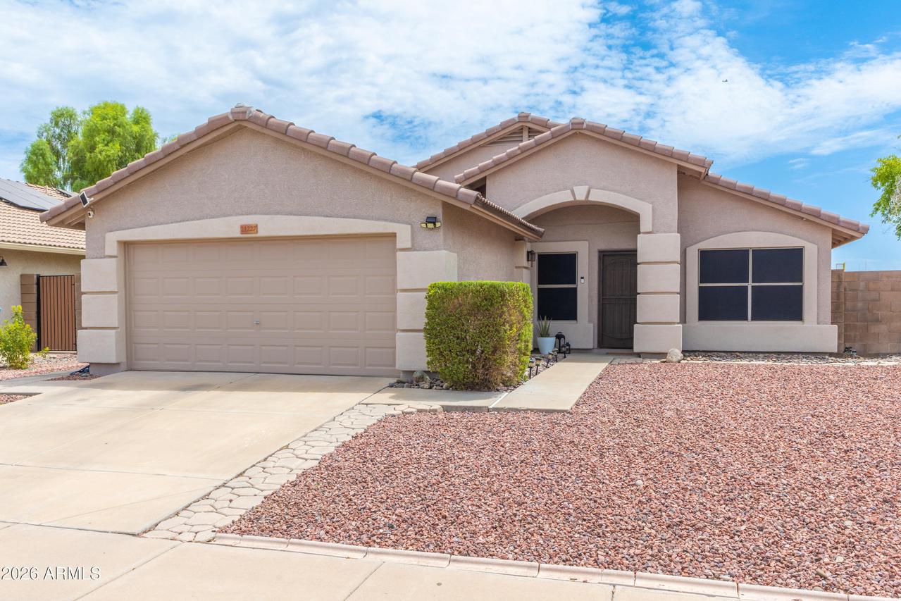 21227 N 30th Ave., Phoenix, AZ 85027