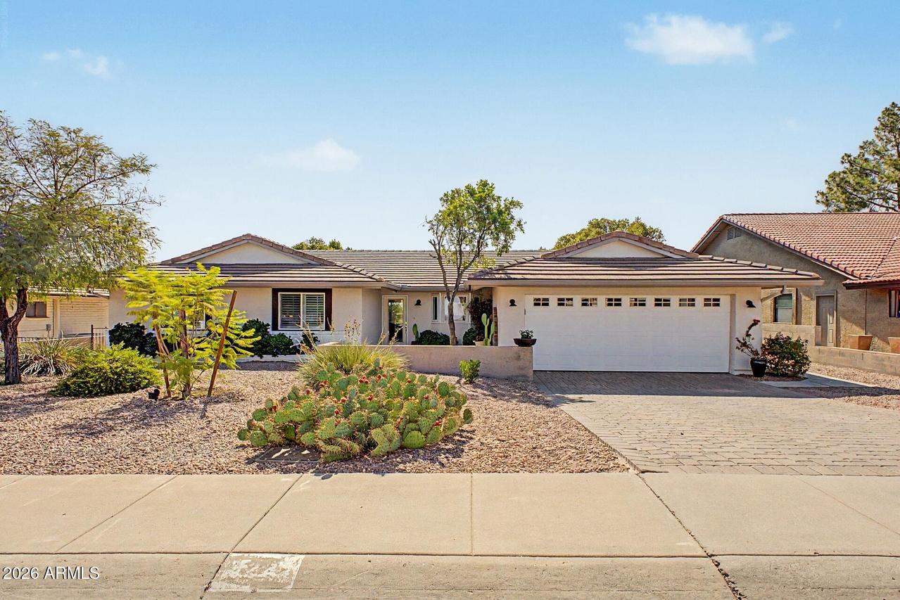 15226 N 10th St., Phoenix, AZ 85022