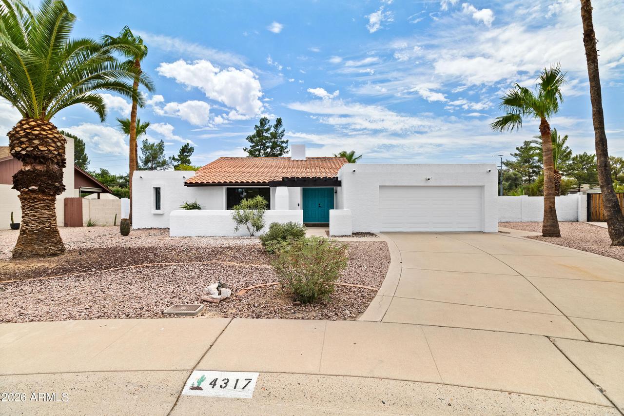 4317 E Ludlow Dr., Phoenix, AZ 85032
