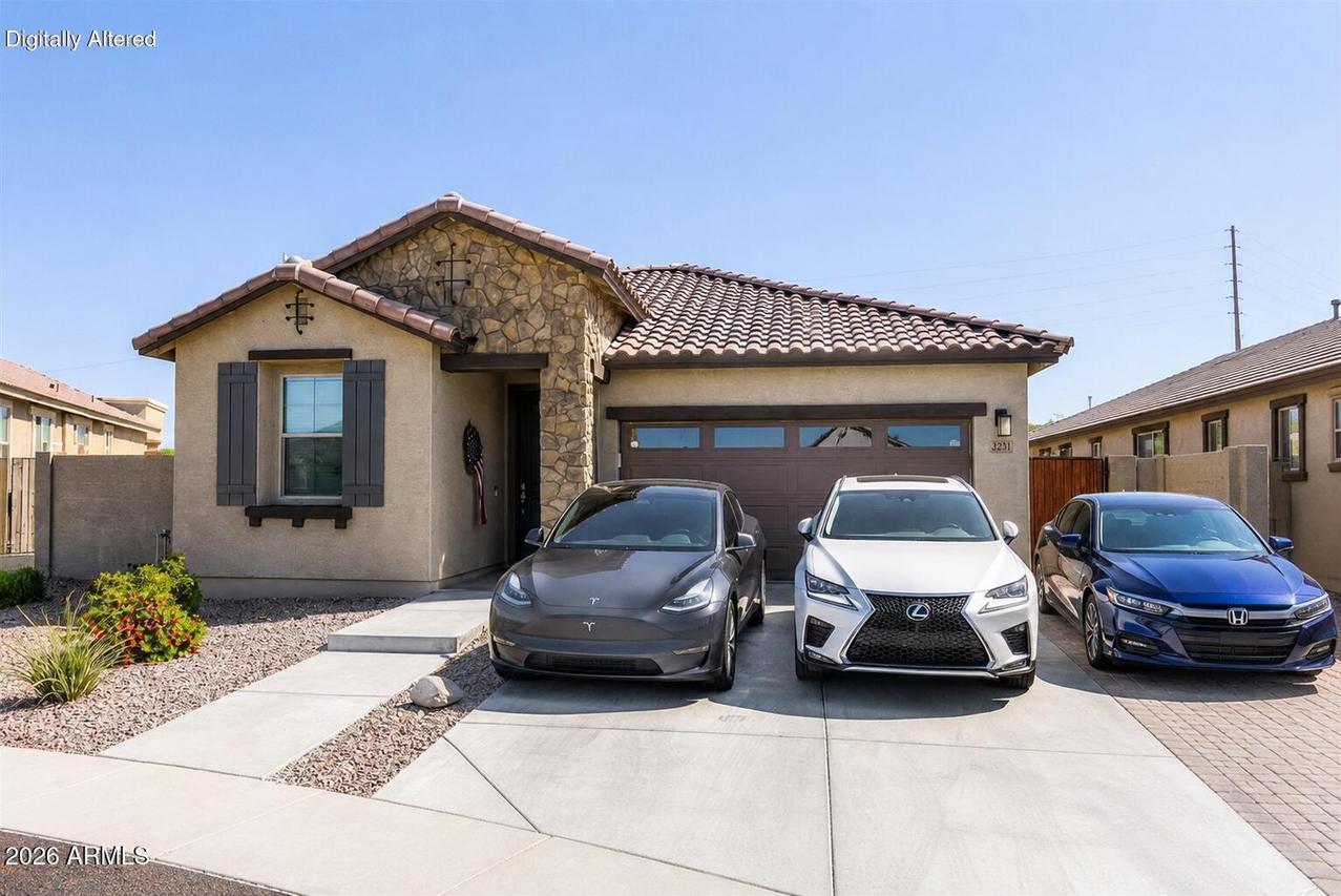 3231 E Russell St., Mesa, AZ 85213