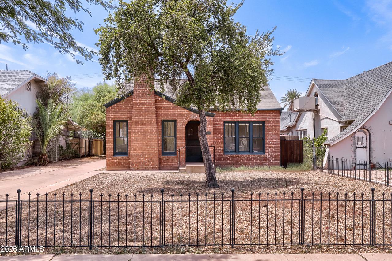 2042 N 12th St., Phoenix, AZ 85006