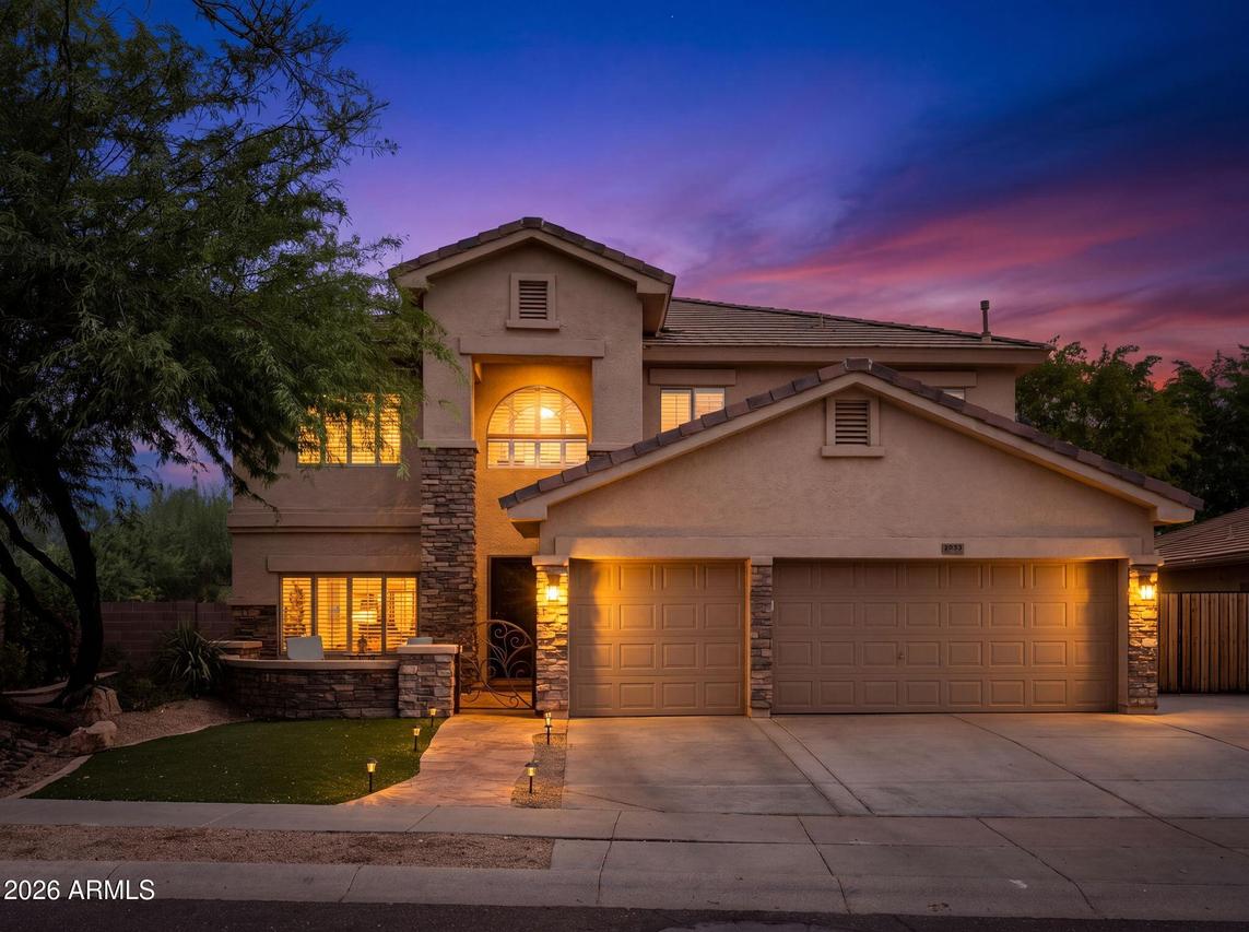 2405 W Barbie Ln., Phoenix, AZ 85085