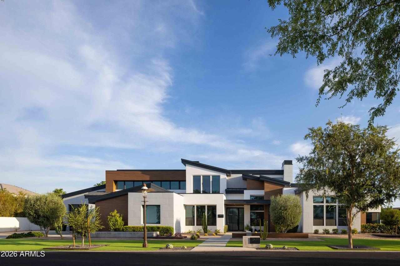 3435 E Huber Cir., Mesa, AZ 85213