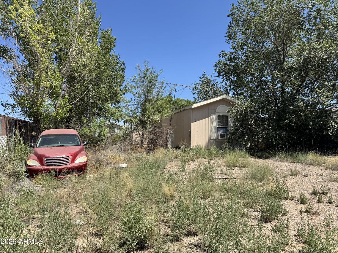 80 W Yellowstone Rd., Paulden, AZ 86334