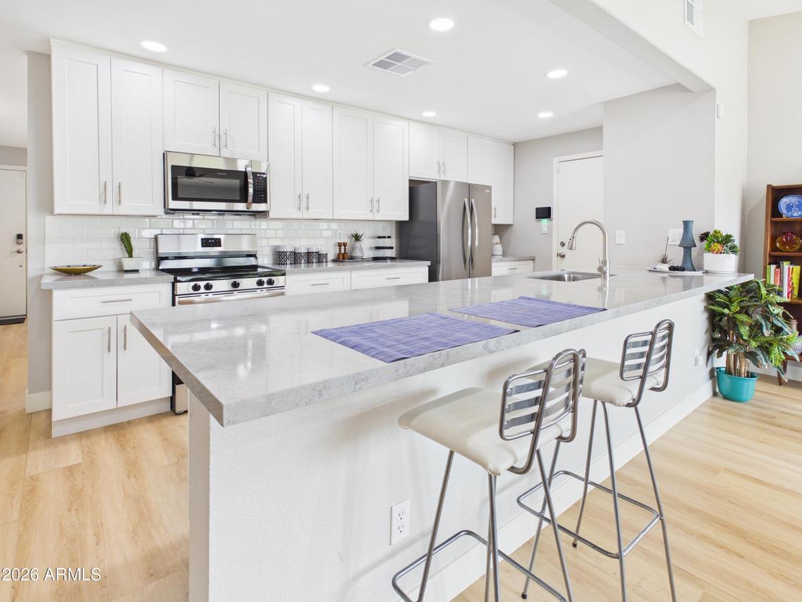 4101 E Mandan St., Phoenix, AZ 85044