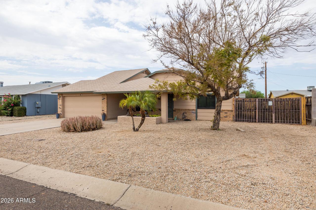 1510 W Wickieup Ln., Phoenix, AZ 85027