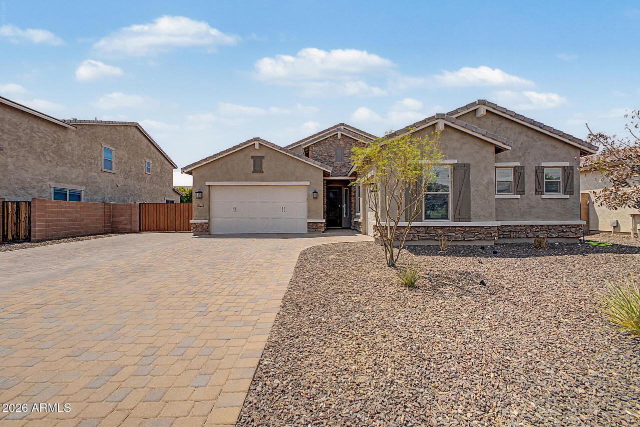 9349 W Louise Dr., Peoria, AZ 85383