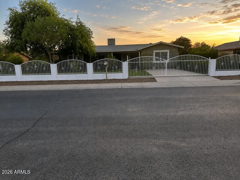 14406 N 4th Ave., El Mirage, AZ 85335