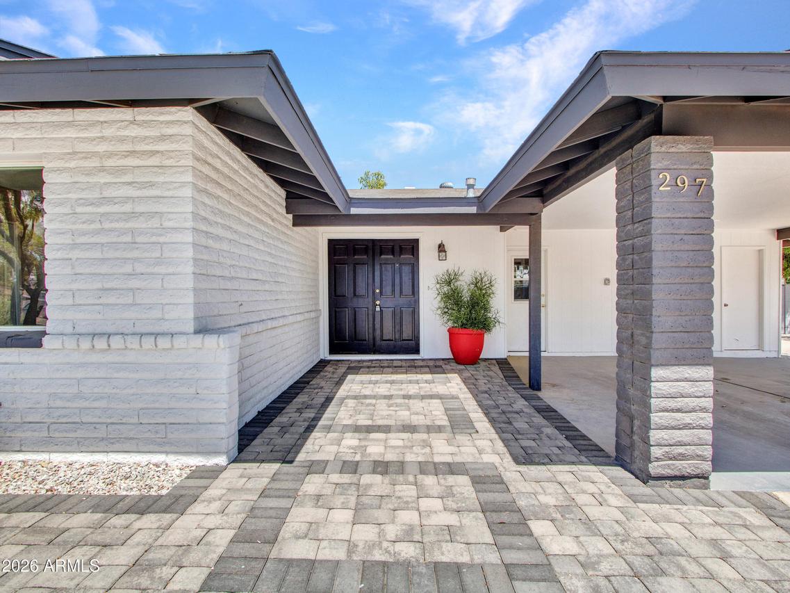 297 S Hacienda Cir., Litchfield Park, AZ 85340