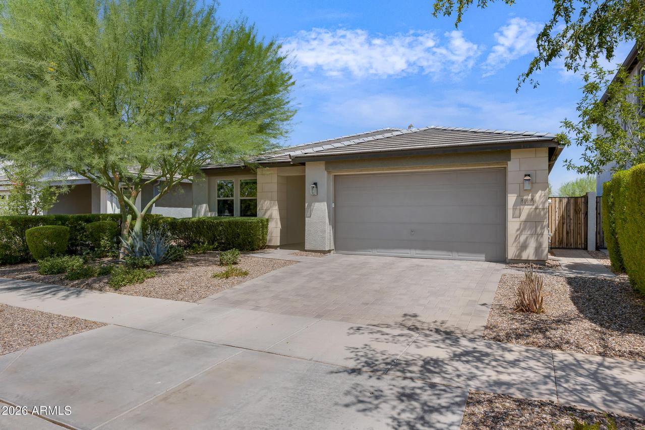10118 E Revolution Dr., Mesa, AZ 85212