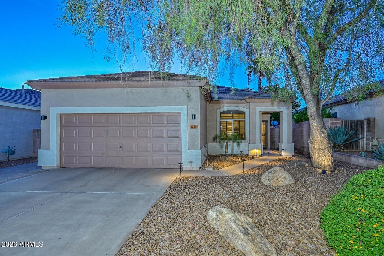 4236 E Tether Tr., Phoenix, AZ 85050