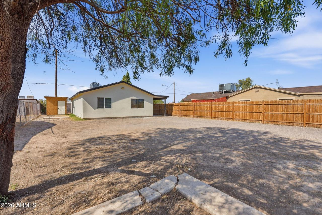 3710 W Latham St., Phoenix, AZ 85009