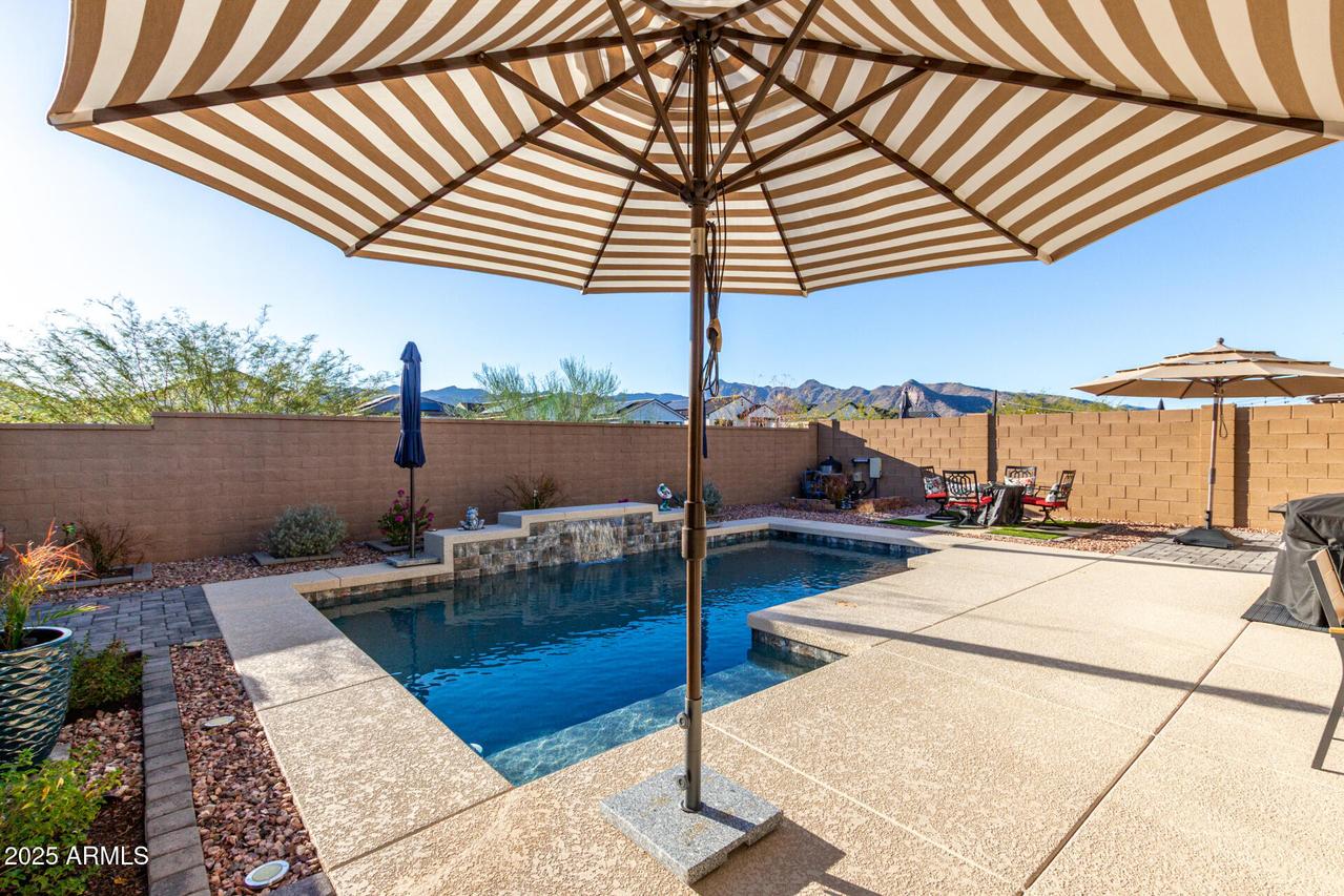 4390 N 202nd Ln., Litchfield Park, AZ 85340