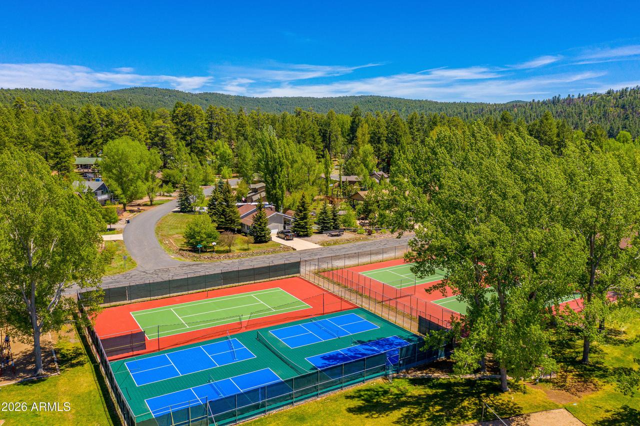290 N Lodge Dr., Munds Park, AZ 86017