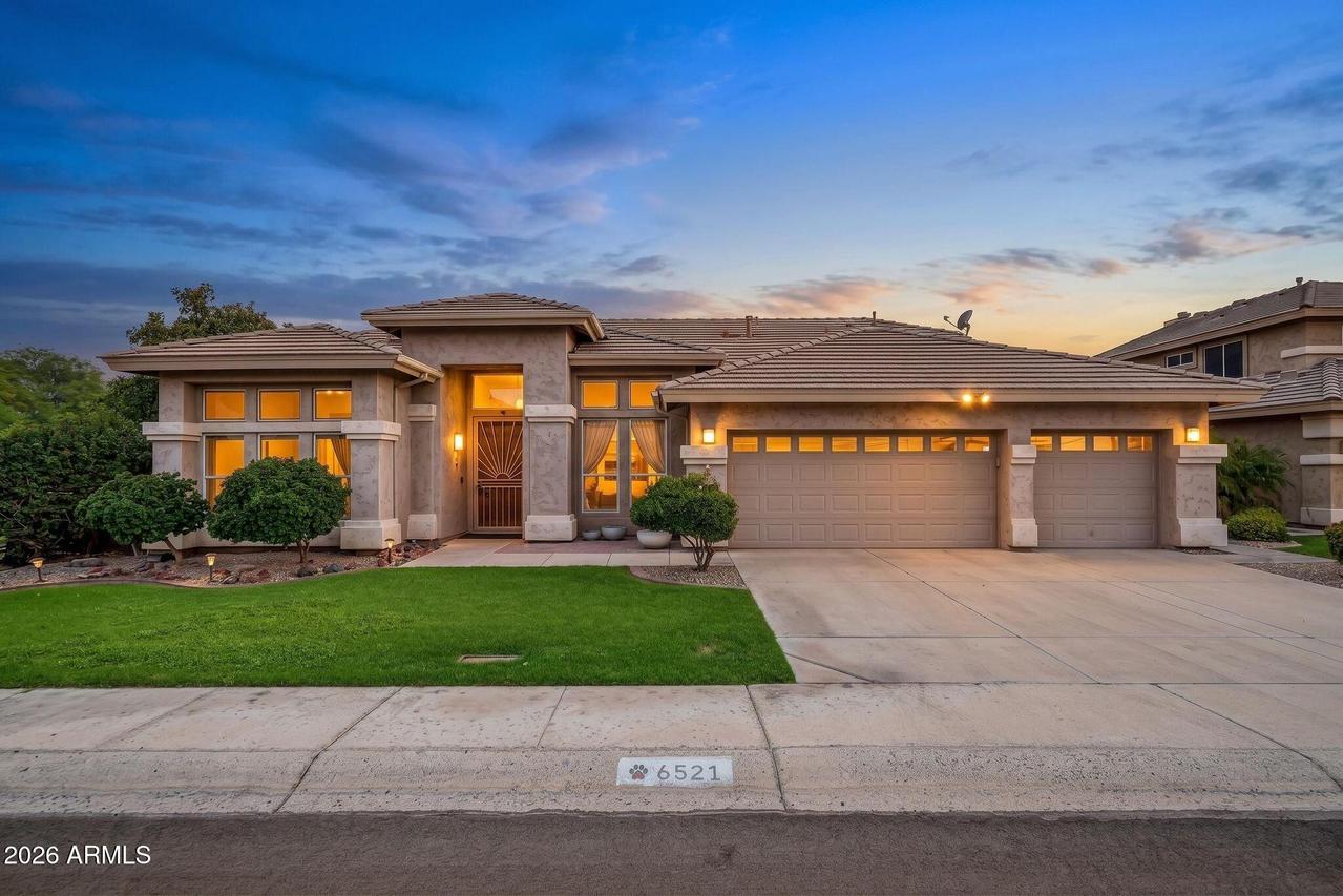 6521 W Hill Ln., Glendale, AZ 85310