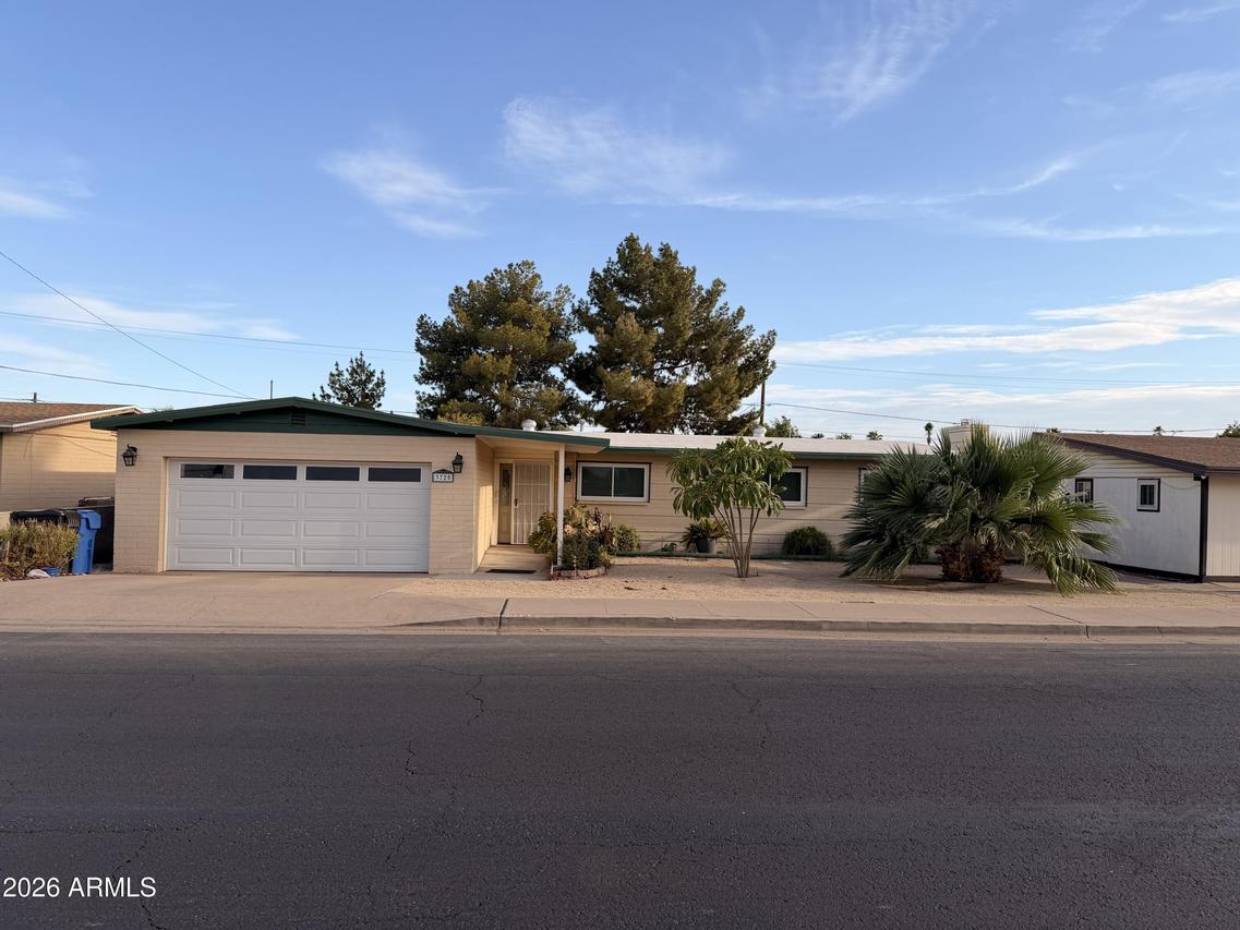 3725 W Elm St., Phoenix, AZ 85019