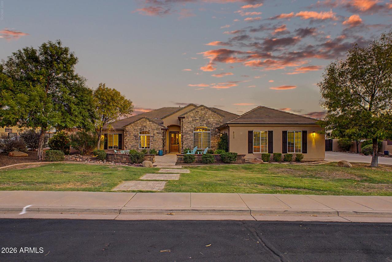 8533 E Halifax Cir., Mesa, AZ 85207