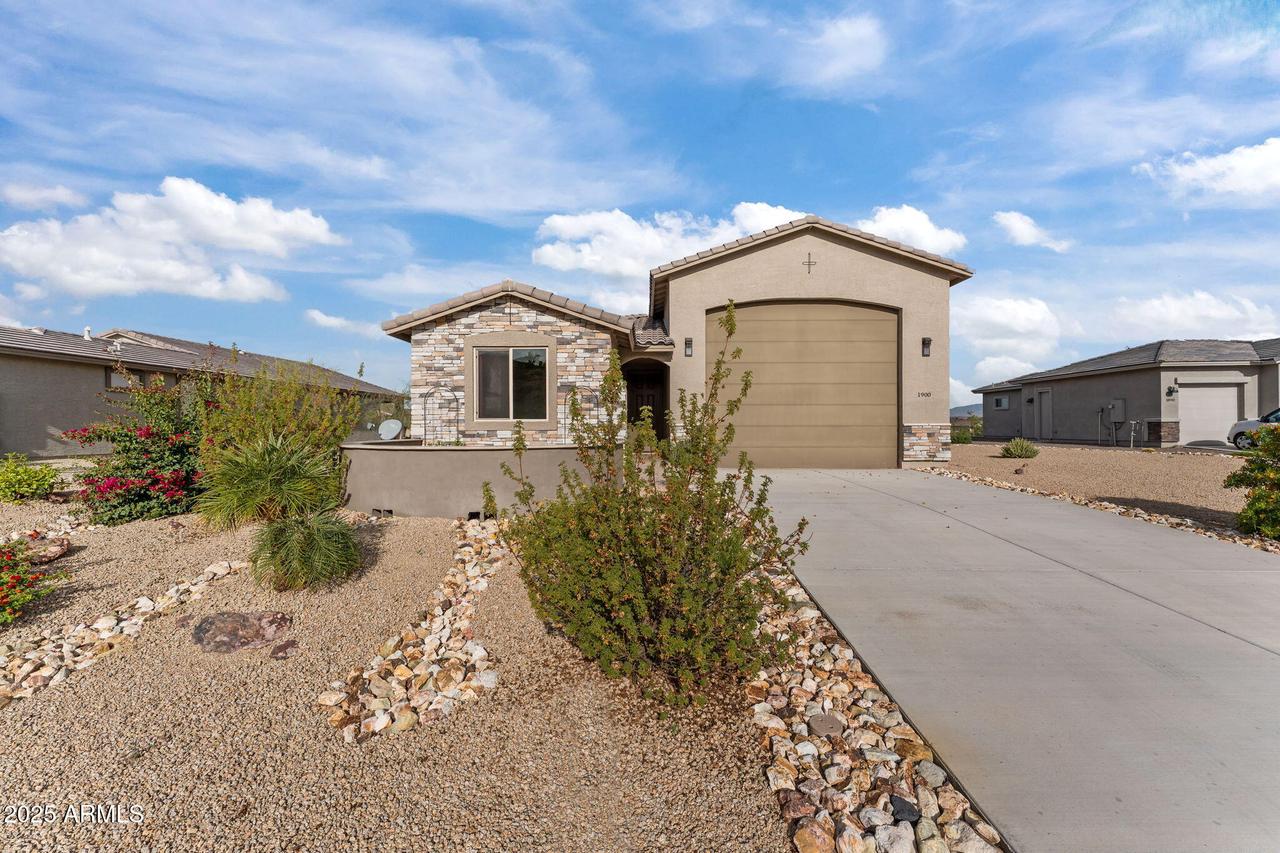 1900 W Ringo Rd., Wickenburg, AZ 85390