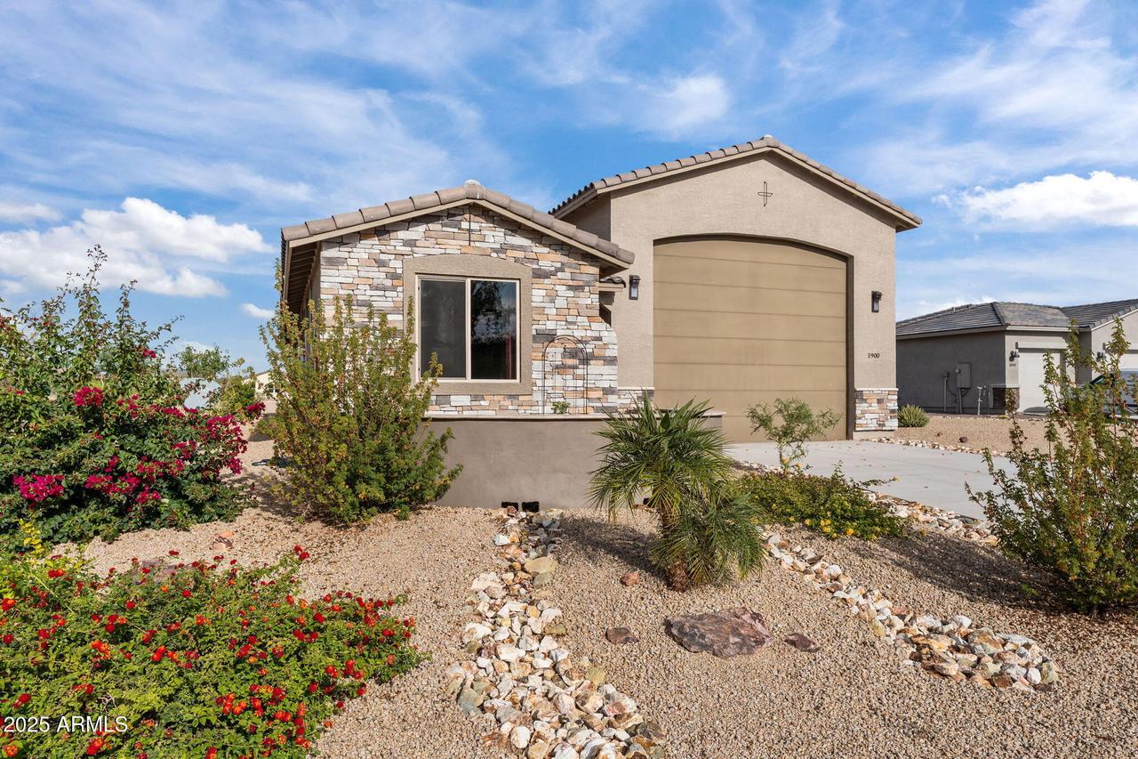 1900 W Ringo Rd., Wickenburg, AZ 85390