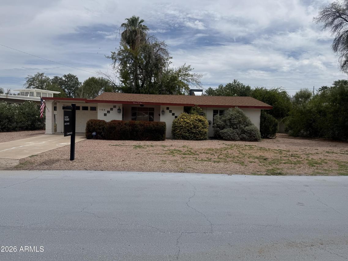 1104 E Fern Dr., Phoenix, AZ 85014