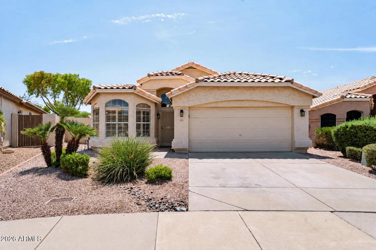 2243 E Robin Ln., Phoenix, AZ 85024