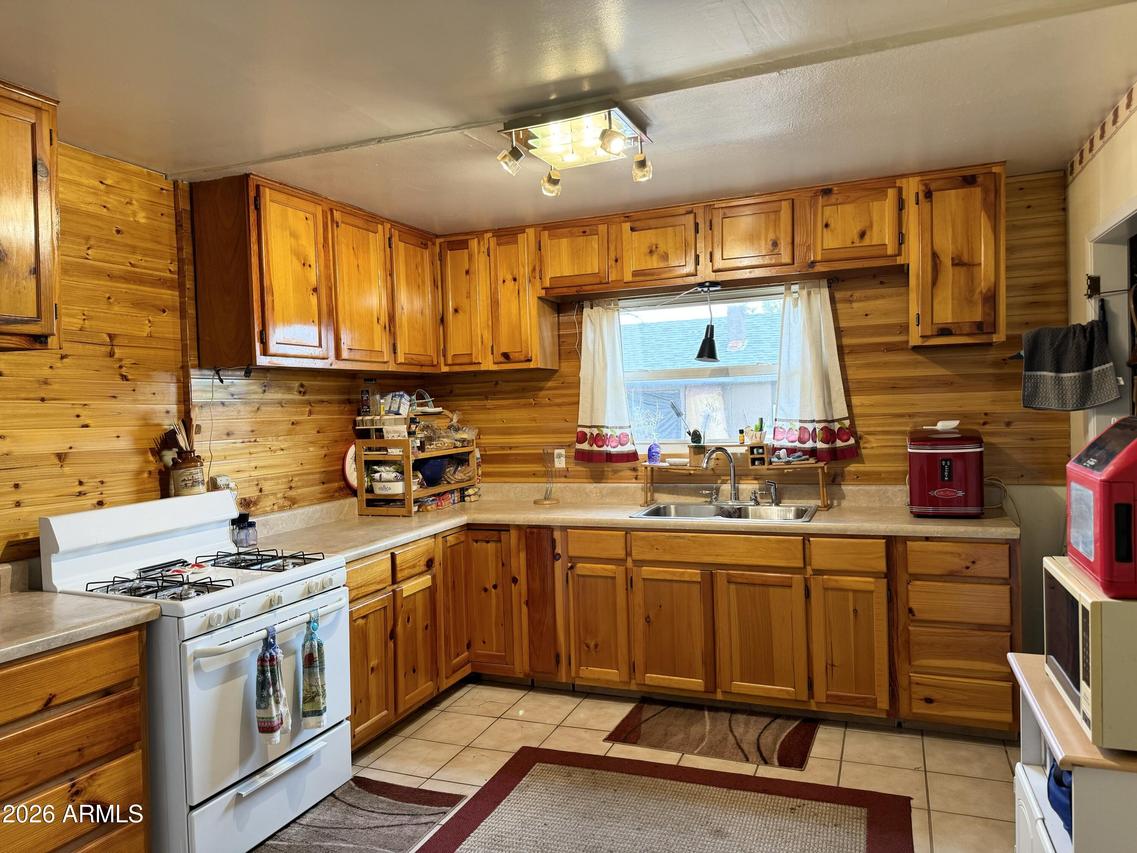901 N Prairie Ave., Winslow, AZ 86047
