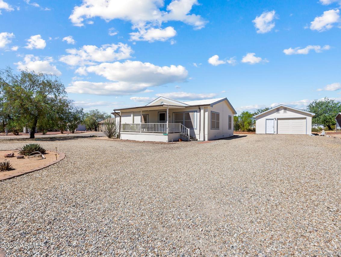 30834 S Meandering Ln., Congress, AZ 85332