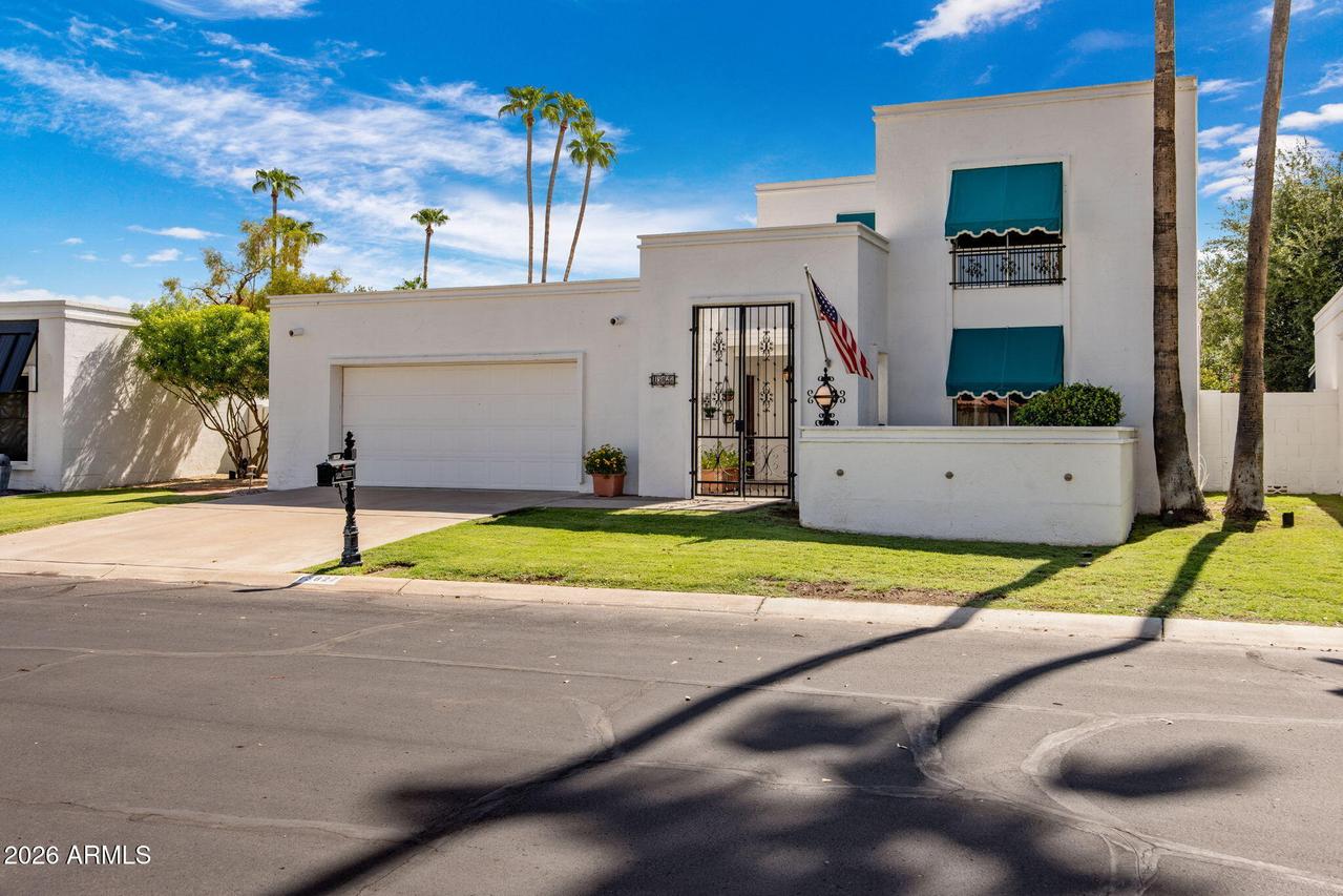13827 N Medinan Dr., Phoenix, AZ 85022
